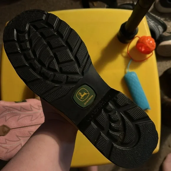 Women’s pink John Deere Boots size 11M - Picture 3 of 3